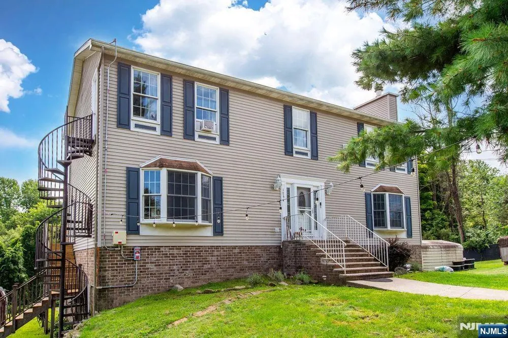 1754 County Rd 565 Sussex, NJ 07461