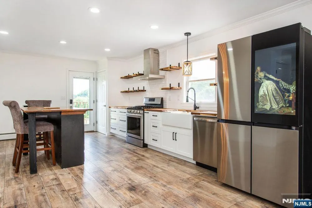1754 County Rd 565 Sussex, NJ 07461