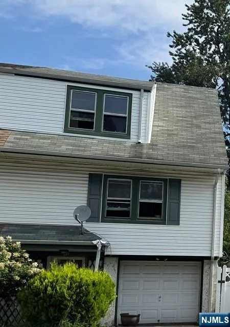 87 Westervelt Place