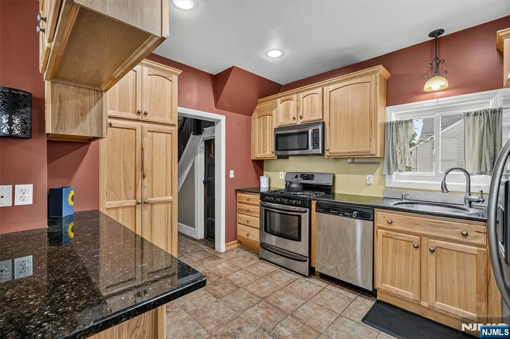 116 Eagle Avenue New Milford, NJ 07646