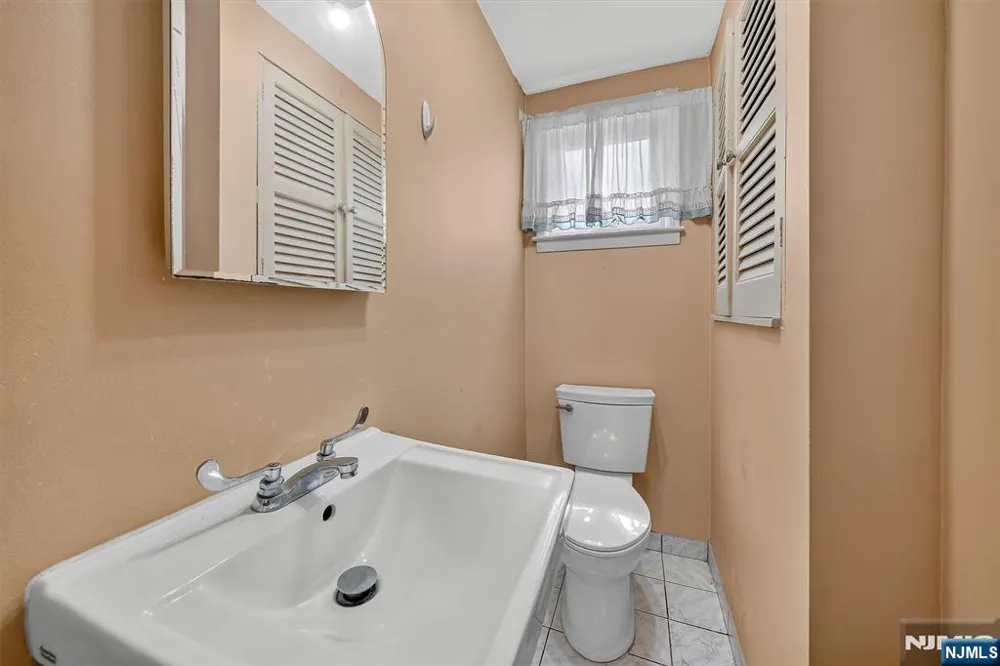 116 Eagle Avenue New Milford, NJ 07646