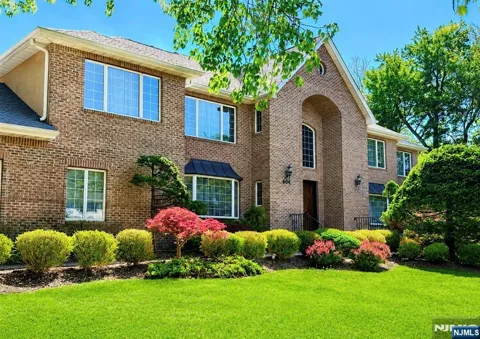 604 Grandview Terrace