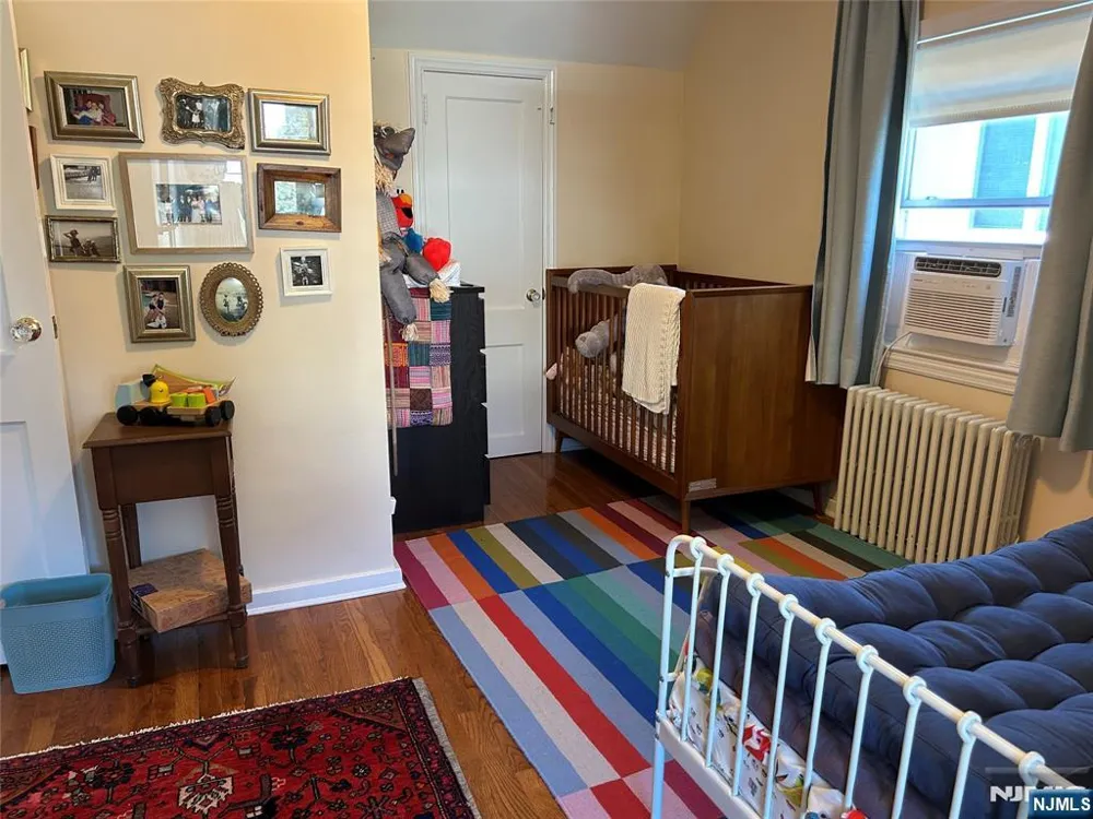 4 6th Englewood Cliffs, NJ 07632