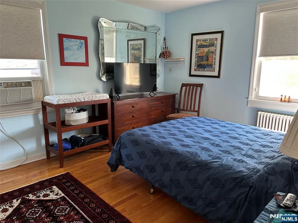 4 6th Englewood Cliffs, NJ 07632