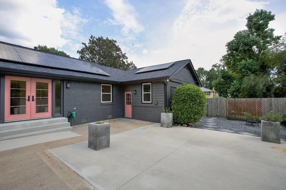 4070 Bowie Court Clarkston, GA 30021