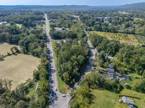 283 Route 31
