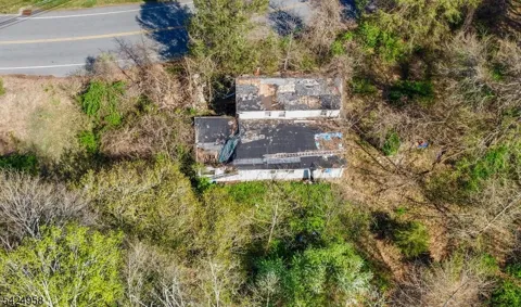 126 Meriden Rd