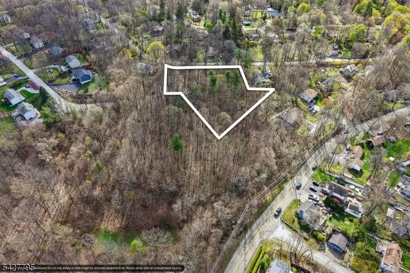 11 Alamoosook Rd Vernon, NJ 07422
