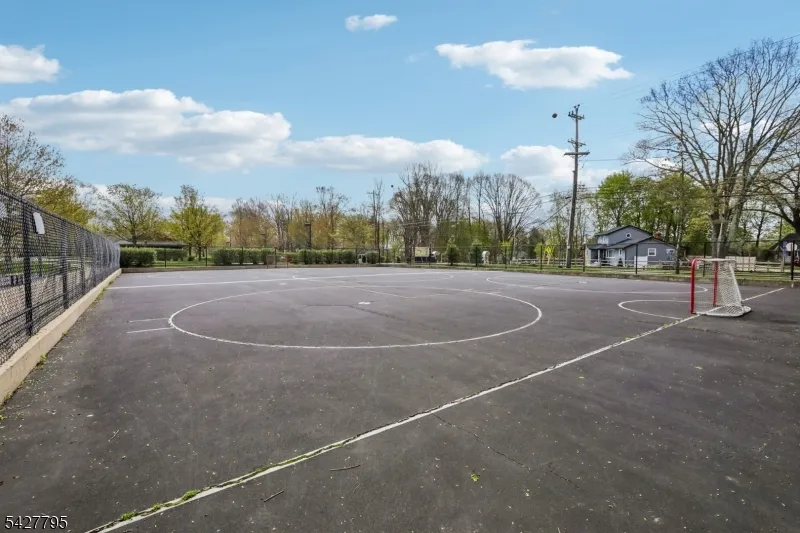 11 Alamoosook Rd Vernon, NJ 07422