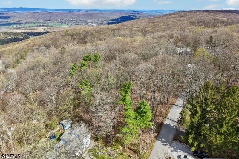 11 Alamoosook Rd Vernon, NJ 07422
