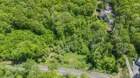 172 Espanong Rd