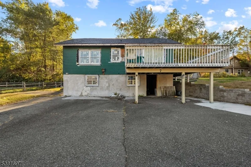 7 River Rd Montville, NJ 07045