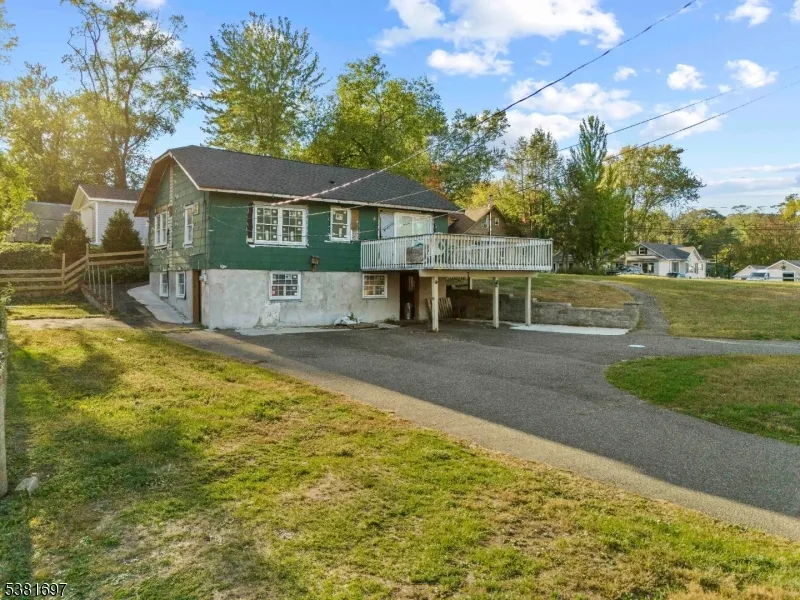 7 River Rd Montville, NJ 07045