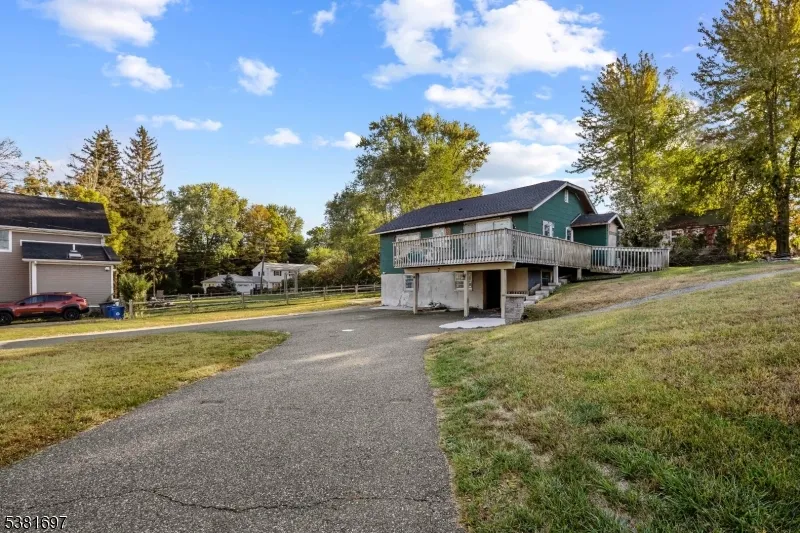 7 River Rd Montville, NJ 07045