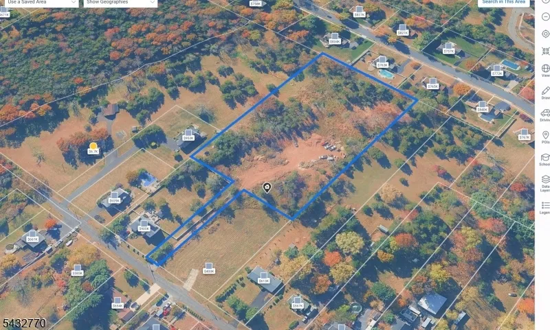 60 Gates Rd Franklin, NJ 08873
