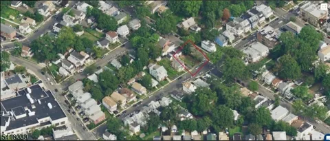 61 Chester Ave