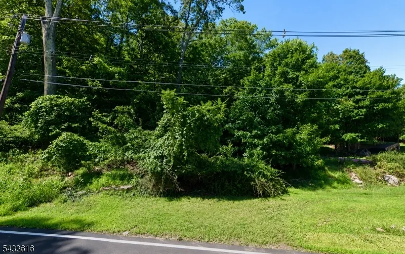 318 Lakeside Blvd Hopatcong, NJ 07843
