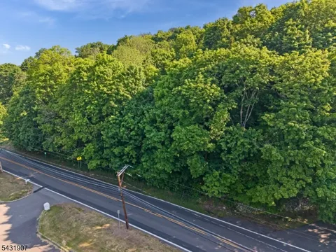 1561 Sussex Tpke