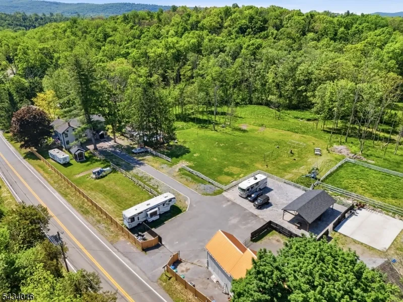525 Hope-Blairstown Rd Hope, NJ 07825