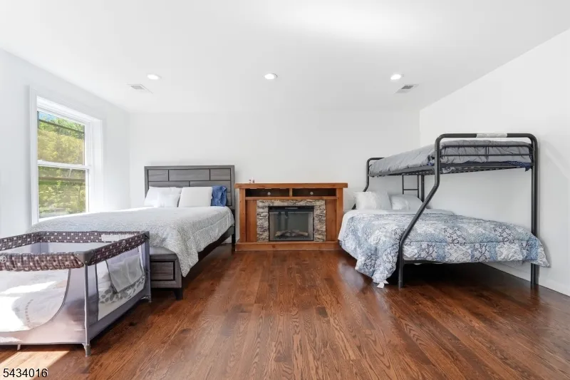 525 Hope-Blairstown Rd Hope, NJ 07825