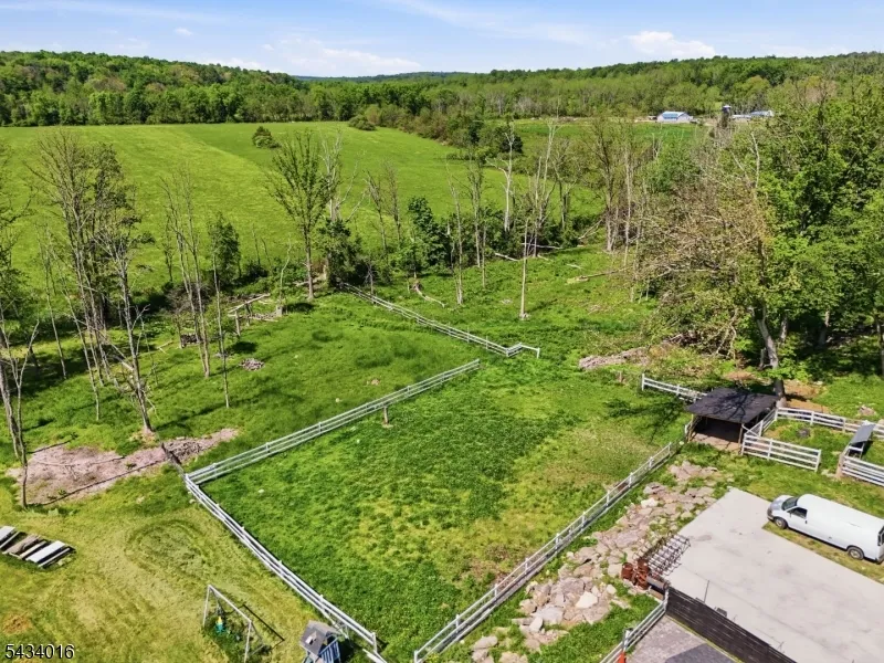 525 Hope-Blairstown Rd Hope, NJ 07825