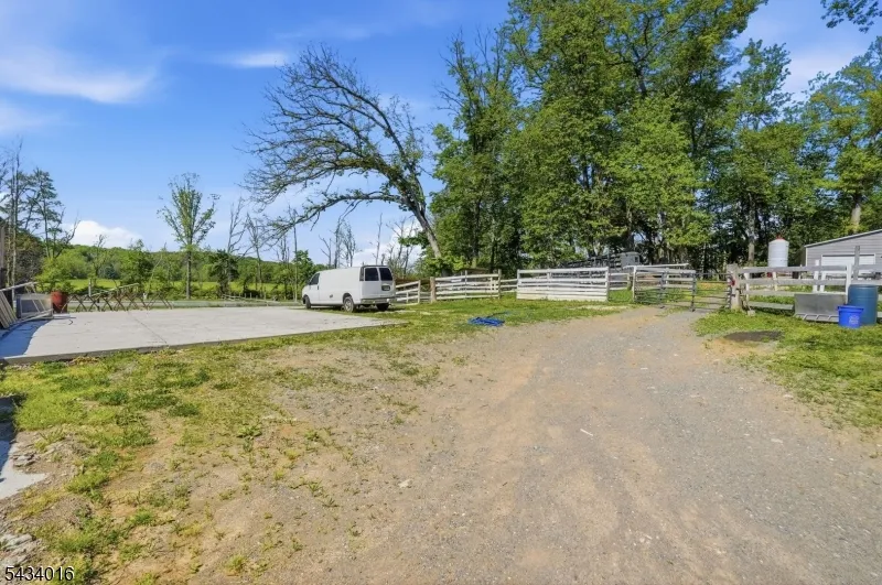 525 Hope-Blairstown Rd Hope, NJ 07825