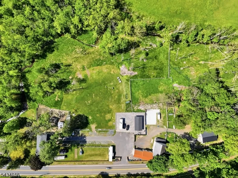 525 Hope-Blairstown Rd Hope, NJ 07825