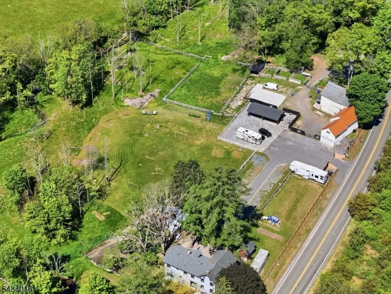 525 Hope-Blairstown Rd Hope, NJ 07825