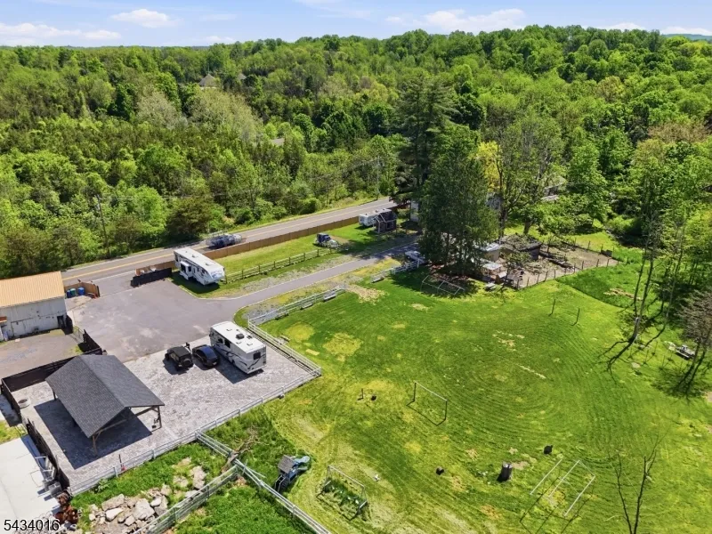 525 Hope-Blairstown Rd Hope, NJ 07825