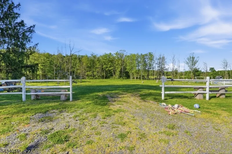 525 Hope-Blairstown Rd Hope, NJ 07825