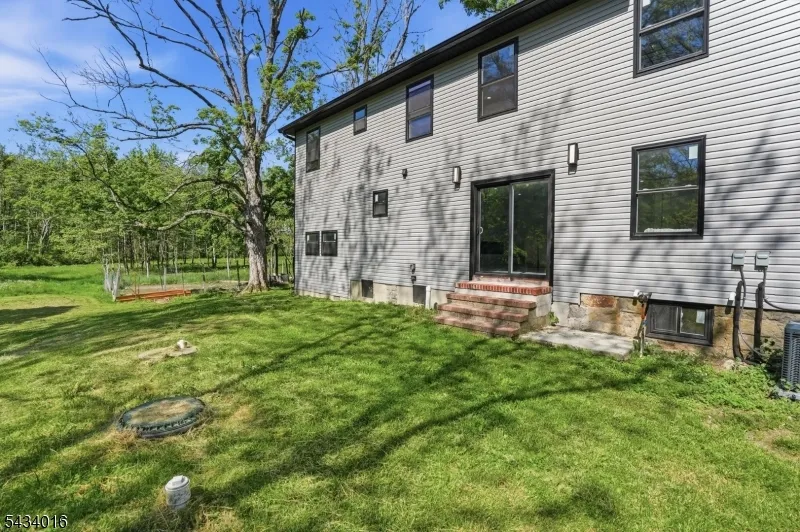 525 Hope-Blairstown Rd Hope, NJ 07825