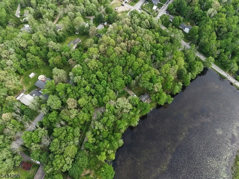 0 East Court Stillwater, NJ 07860