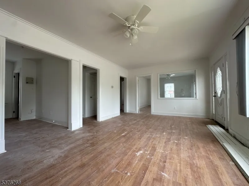 584 US Highway 46 Fairfield, NJ 07004