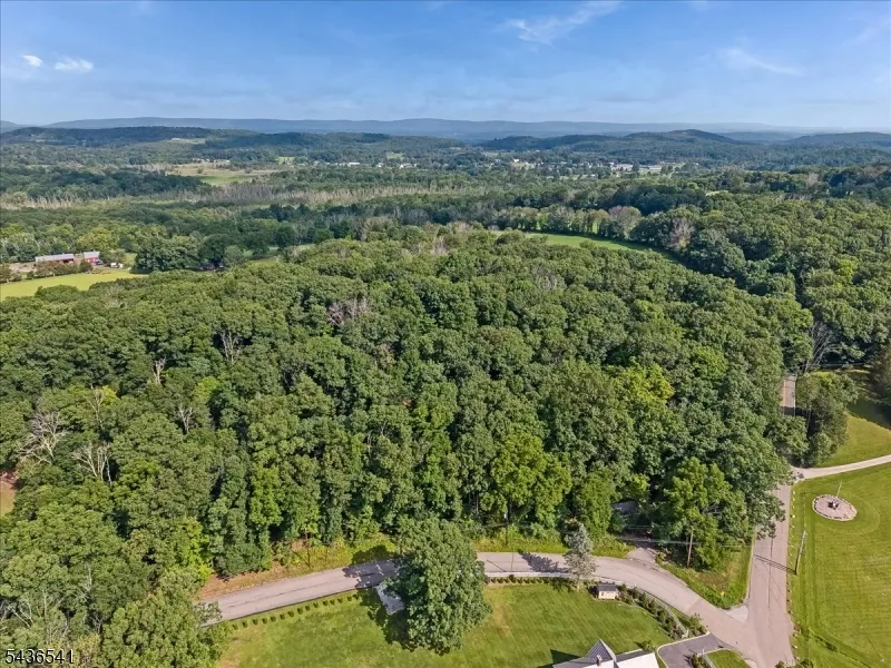3 Kimble Ln Sparta, NJ 07871