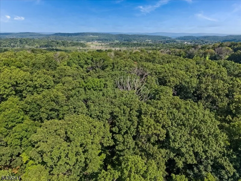 3 Kimble Ln Sparta, NJ 07871