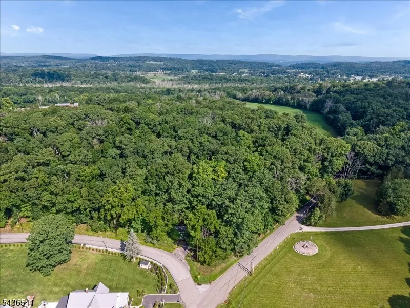 3 Kimble Ln Sparta, NJ 07871