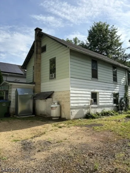 42 Revere Blvd Edison, NJ 08820