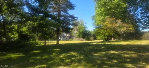 1 Thoresen Rd