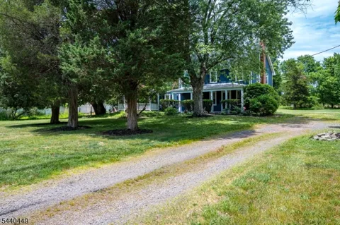 78 Falcon Rd