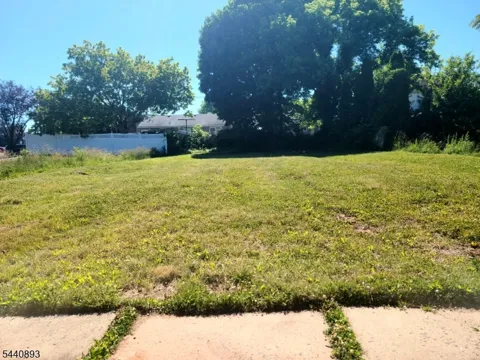310 N 2Nd Ave