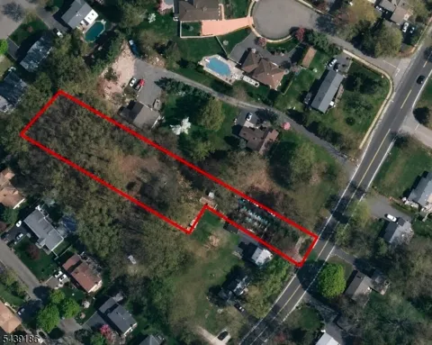 107 Hanover Rd