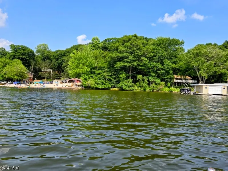 4 Maine St Jefferson, NJ 07849