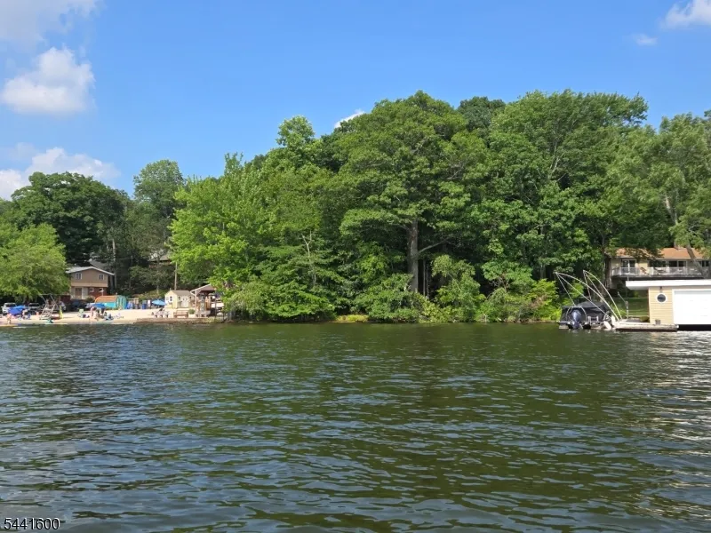 4 Maine St Jefferson, NJ 07849