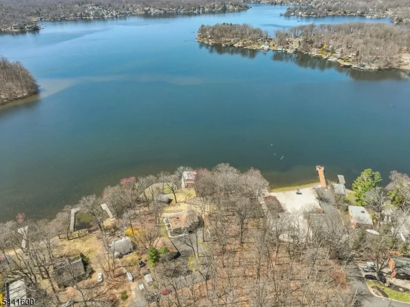 4 Maine St Jefferson, NJ 07849