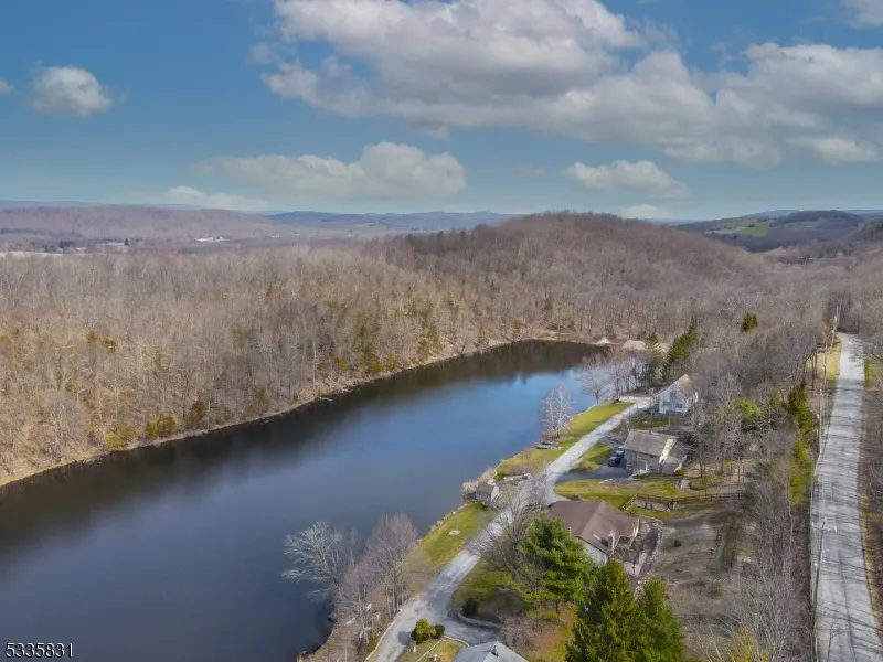 56 Beaver Run Rd Wantage, NJ 07461