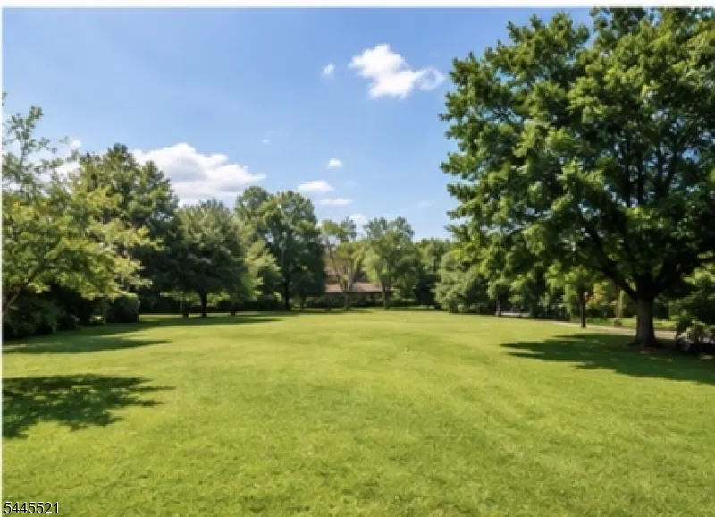 34 Passaic Ave Fairfield, NJ 07004