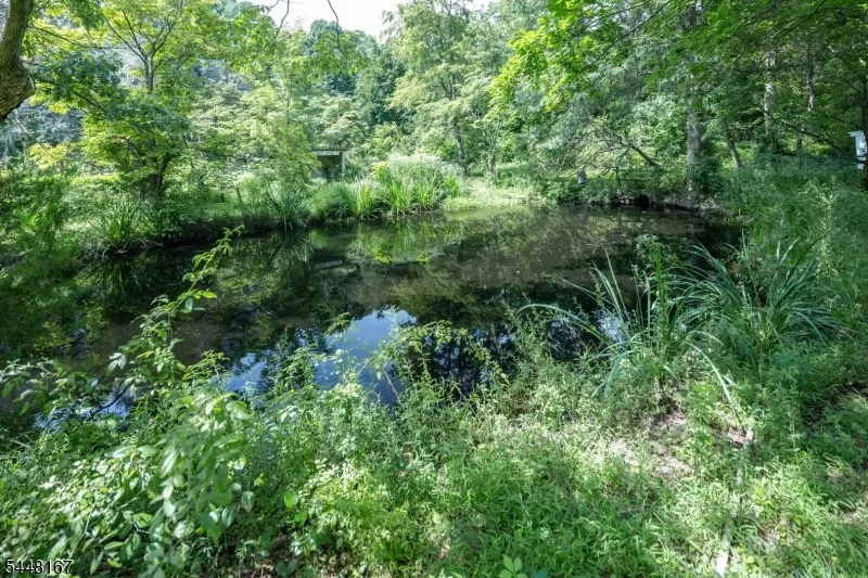 52 Cottrell Rd Old Bridge, NJ 07747