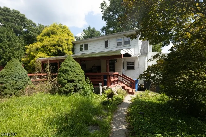 52 Cottrell Rd Old Bridge, NJ 07747