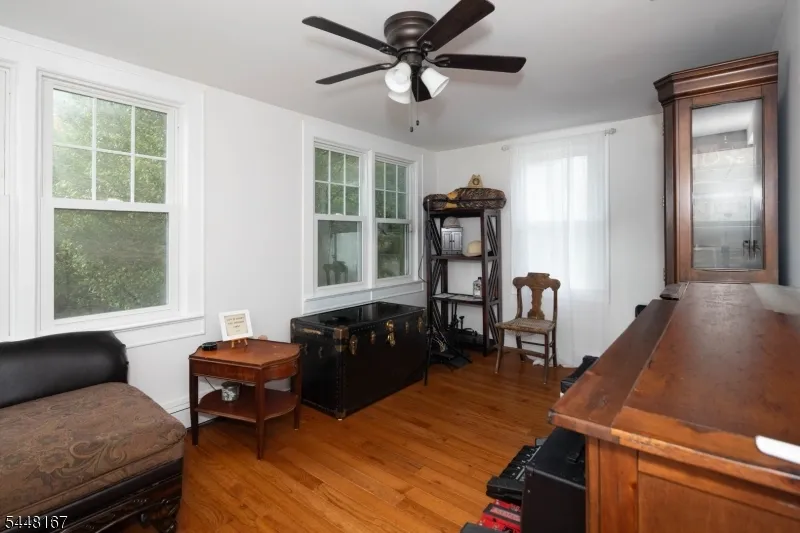 52 Cottrell Rd Old Bridge, NJ 07747