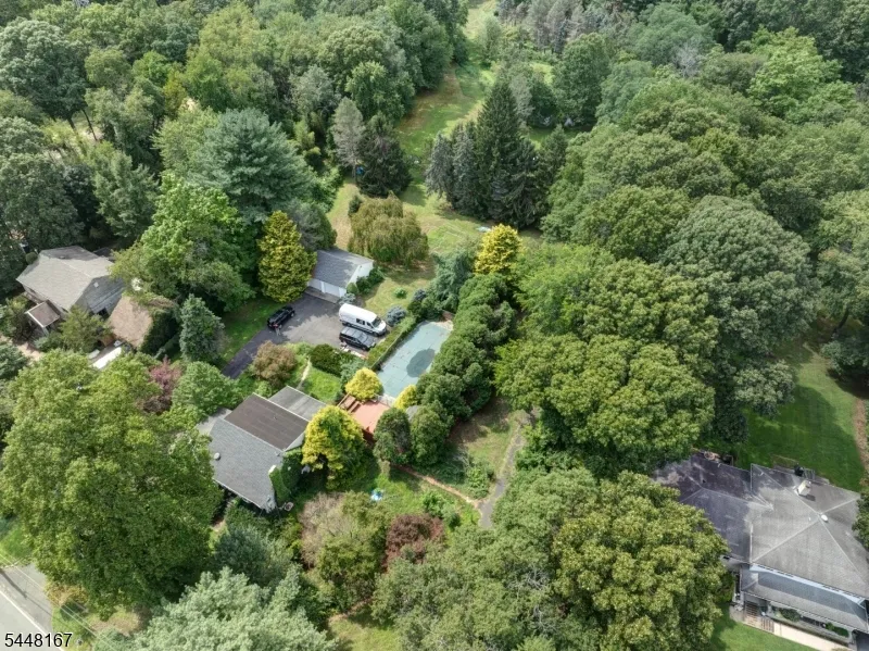 52 Cottrell Rd Old Bridge, NJ 07747
